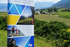 RETRACTABLE BANNER